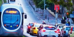 Κίνηση στους δρόμους της Αθήνας / Φωτογραφία: EUROKINISSI
