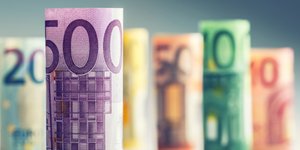 Χίλια ευρώ για χίλιους τυχερούς (Φωτο: Shutterstock)