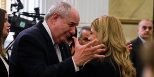 Ο κ. Κουίκ με την κ. Χατζηγεωργίου/ Φωτογραφία: EUROKINISSI- ΓΙΩΡΓΟΣ ΚΟΝΤΑΡΙΝΗΣ
