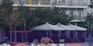 Ανδρας μπήκε σε συντριβάνι στην Πάτρα/ Φωτογραφία: gnomip.gr