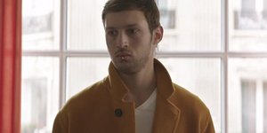 Στην ταινία Synonymes του Ναντάβ Λαπίντ η Χρυσή Αρκτος