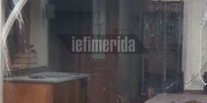 Αποκαΐδια και δάκρυα άφησε πίσω της η έκρηξη / Φωτογραφία: iefimerida.gr