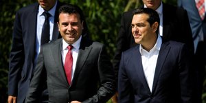 Ο Αλέξης Τσίπρας με τον Ζόραν Ζάεφ/ Φωτογραφία: MOTIONTEAM- ΒΑΣΙΛΗΣ ΒΕΡΒΕΡΙΔΗΣ