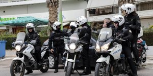 Αστυνομικοί της ΔΙ.ΑΣ. συνέλαβαν τους 3/ Φωτογραφία αρχείου: EUROKINISSI- ΓΙΑΝΝΗΣ ΠΑΝΑΓΟΠΟΥΛΟΣ