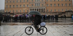 Χειμωνιάτικο το σκηνικό του καιρού σήμερα -AP