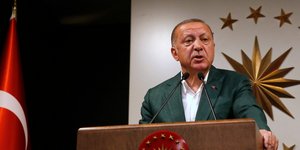 Ο Ερντογάν στη συνέντευξη Τύπου στην Κωνσταντινούπολη