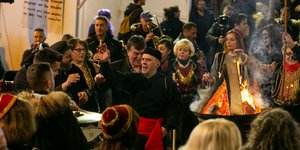 Αναβιώνει και φέτος το έθιμο των Φανών. Φωτογραφία: ΑΠΕ-ΜΠΕ