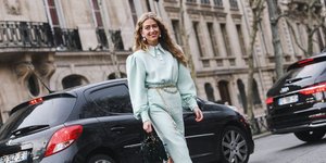 Μια fashionista στους δρόμους της πόλης/ Φωτογραφία: Shutterstock