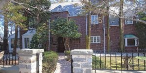 Το σπίτι όπου «ζούσε» ο Αλ Πατσίνο στην ταινία «Ο Νονός». Φωτογραφία: Staten Island Multiple Listing Service