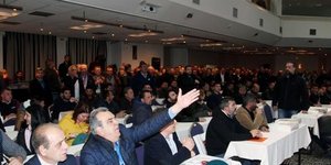 Ενταση στο Συνέδριο της ΓΣΕΕ στην Καλαμάτα -Φωτογραφία: «Θάρρος»