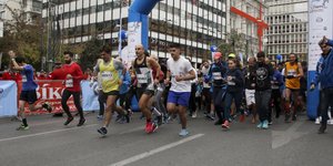 Πάνω από 22.000 δρομείς στον Ημιμαραθώνιο/ Φωτογραφία: EUROKINISSI- ΒΑΣΙΛΗΣ ΜΑΡΟΥΚΑΣ