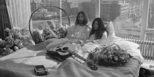 Bed-In: Τζον Λένον