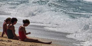 Στον μέσο όρο θα κυμανθεί η θερμοκρασία το καλοκαίρι. Φωτογραφία: Eurokinissi/ Γιώργος Κονταρίνης