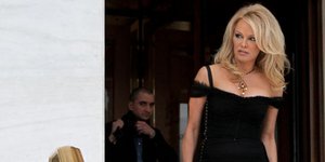 Η Πάμελα Άντερσον στην Αθήνα/ Φωτογραφία: Splash News   