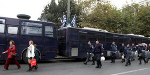 Σε κλοιό ασφαλείας οι παρελάσεις στη χώρα -1.600 αστυνομικοί στην Αθήνα /Φωτογραφία: EUROKINISSI