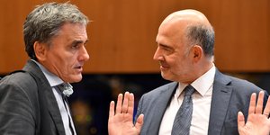 Ευκλείδης Τσακαλώτος και Πιέρ Μοσκοβισί στο Eurogroup του Οκτωβρίου 2018 -AP Photo/Geert Vanden Wijngaert
