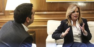 Ο Αλέξης Τσίπρας και η Φφη Γεννηματά στο Μέγαρο Μαξίμου συζητούν / Φωτογραφία: Nikos Libertas / SOOC