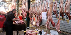 Αγορά αρνια και κρέατα