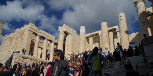 Ακρόπολη με κόσμο