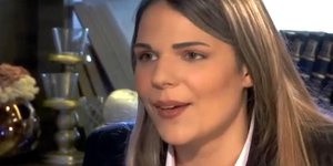 Κοντινό πλάνο της Ειρήνης Μελισσαροπούλου