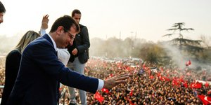 O Εκρέμ Ιμάμογλου