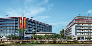 Εξωτερική άποψη του Metropolitan Hospital