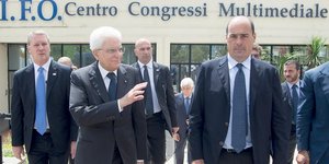 Ο επικεφαλής του PD Νικόλα Τζινγκαρέτι με τον Ιταλό Πρόεδρο Ματαρέλα