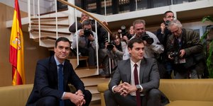 Οι ηγέτες Σοσιαλιστών και Ciudadanos, Πέδρο Σάντσεθ και Άλμπερτ Ριβέρα