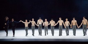 Υπόκλιση παράστασης στη Λυρική 