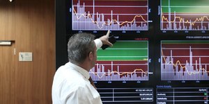 Αντρας στο Χρηματιστήριο