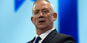 O ηγέτης του κεντρώου Μπλε και Λευκού Κόμματος