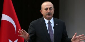 Ο Μεβλούτ Τσαβούσογλου (AP Photo/Petros Karadjias)