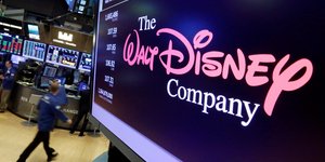 Οθόνη που δείχνει το λογότυπο της εταιρίας Disney