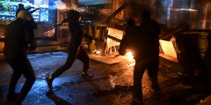 Εξάρχεια Ματ φωτιά