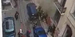 Φωτιά σε κτίριο στα Εξάρχεια στο σημείο οι πυροσβέστες