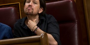Πέδρο Ιγκλέσιας γραβάτα