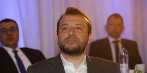 Καρτα για τον δορυφόρο που θα στείλει στο διάστημα έστειλε ο υπουργός Νίκος Παππάς
