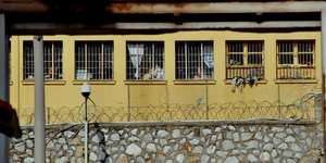 Τα παράθυρα στα κελιά των φυλακών