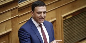 Ο Βασίλης Κικίλιας στη Βουλή 