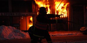 Η 93χρονη είχε εγκλωβιστεί μέσα στο σπίτι της