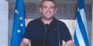Ο Μανώλης Πετσίτης