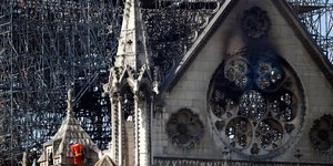 Η Παναγία των Παρισίων μετά την καταστροφή