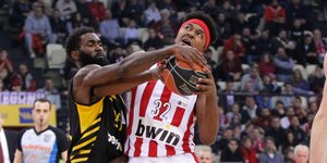 Φάση από τον αγώνα ΑΕΚ-Ολυμπιακός