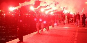 Φίλαθλοι του ΠΑΟΚ πανηγυρίζουν την κατάκτηση του κυπέλου βόλεϊ -ΦΩΤΟΓΡΑΦΙΑ: MOTION TEAM)