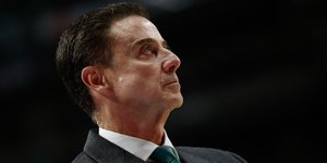 Πιτίνο πράσινη γραβάτα