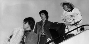 Ασπρόμαυρη φωτογραφία των Rolling Stones το 1967