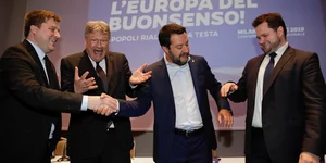 Ο Ματέο Σαλβίνι με ηγέτες ακροδεξιών κομμάτων από Γερμανία, Δανία, Φινλανδία στο Μιλάνο
