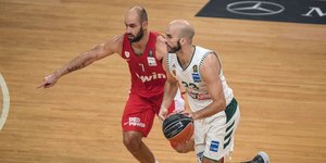 Σπανούλης και Καλάθης σε αγώνα μπάσκετ Ολυμπιακός-Παναθηναϊκός