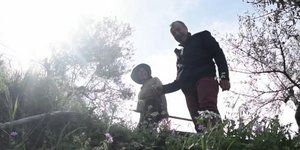 Ο Σταύρος Θεοδωράκης με την κυρία Φρειδερίκη