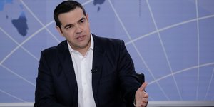 Διάτρητοι αντί για διαφανείς είπε ο Αλέξης Τσίπρας στην συνέντευξή του στον Αντέννα